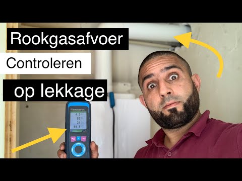 Rookgasafvoer van een HR CV-Ketel controleren op lekkage met een Euro index rookgasanalyse apparaat.